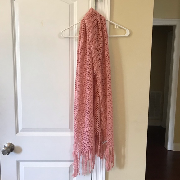 Pink scarf - Picture 5 of 6